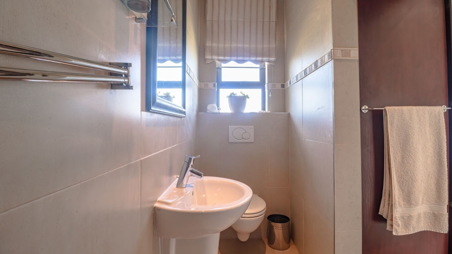 3 Bedroom Property for Sale in Olive Grove Western Cape